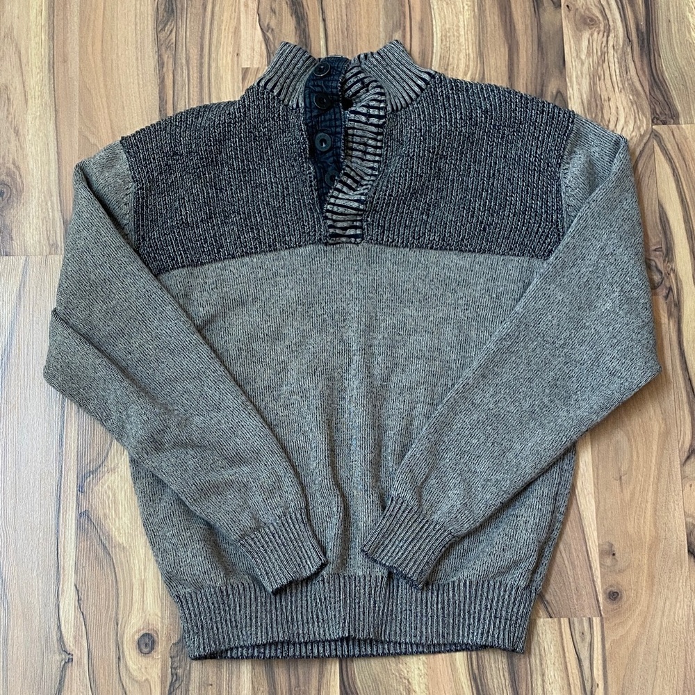 BKE Men's Two-Tone Sweater